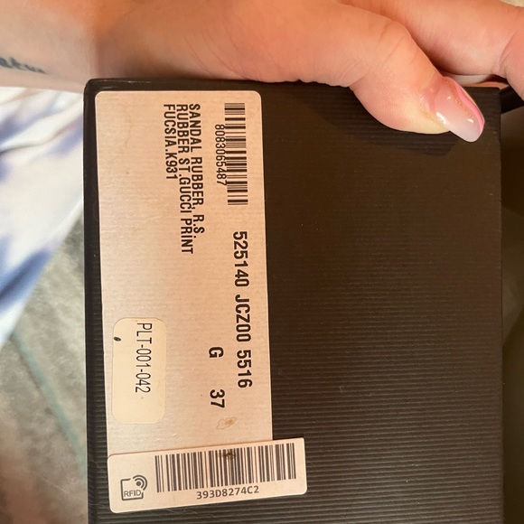 Fuchsia Gucci Slides - Picture 2 of 2